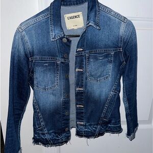 gifted to me.. size XS (doesn’t fit me)